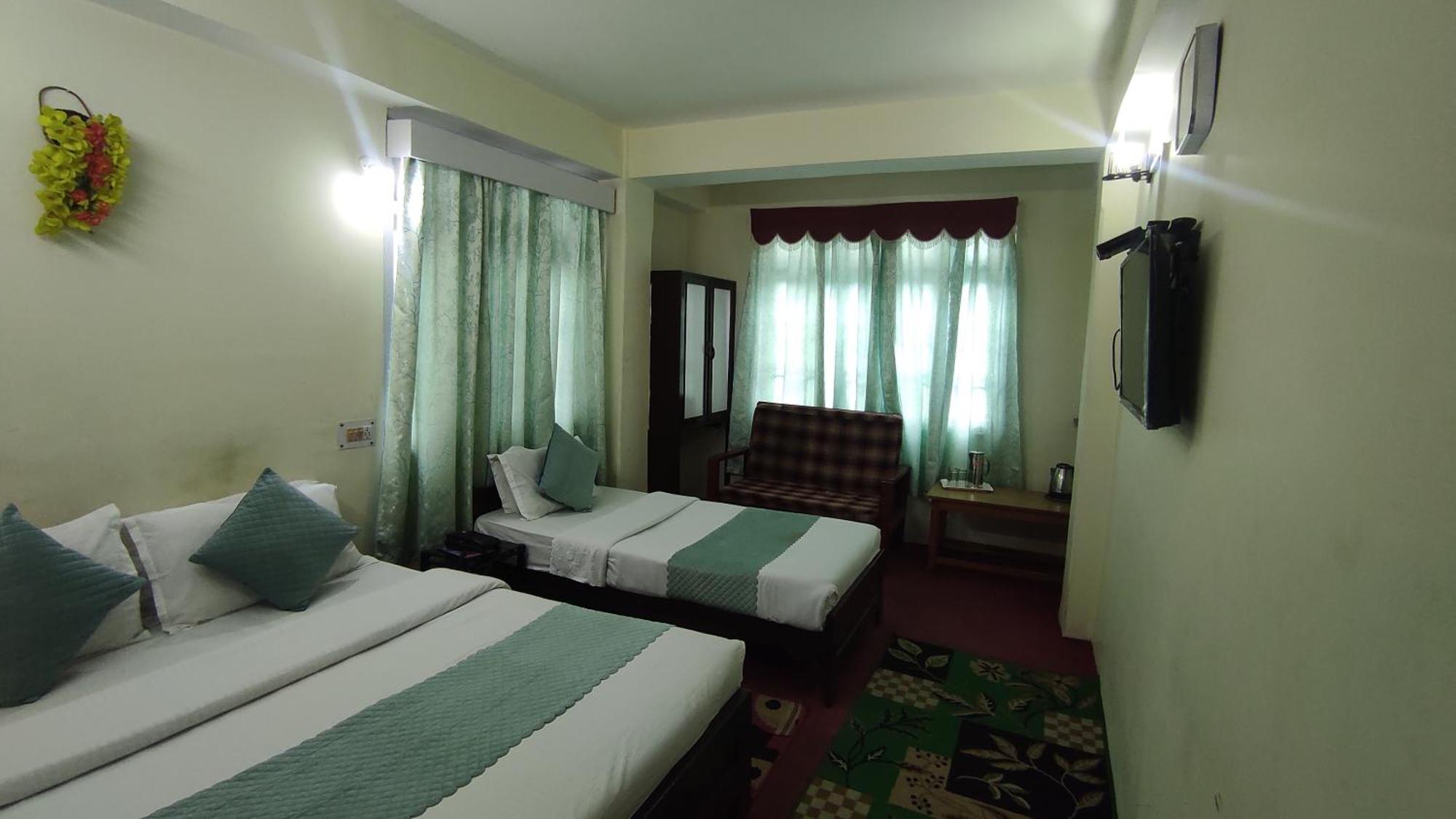 Hotel Kasturi Gangtok Ngoại thất bức ảnh