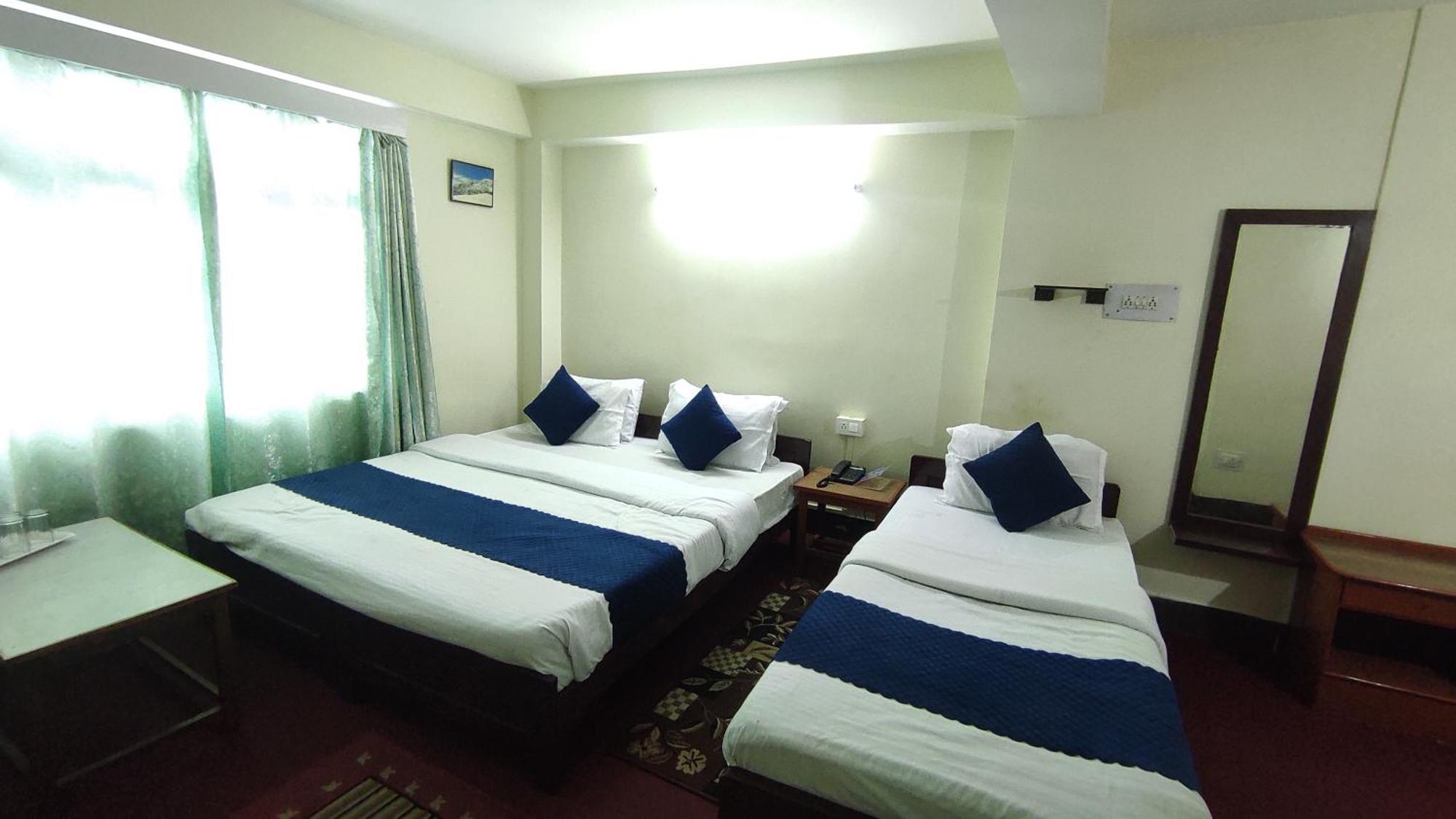 Hotel Kasturi Gangtok Ngoại thất bức ảnh